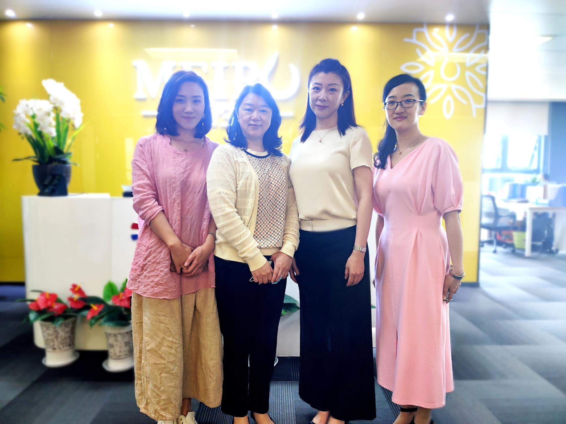江岸區(qū)婦聯(lián)領(lǐng)導(dǎo)蒞臨東信醫(yī)藥集團(tuán)走訪調(diào)研，助力企業(yè)發(fā)展